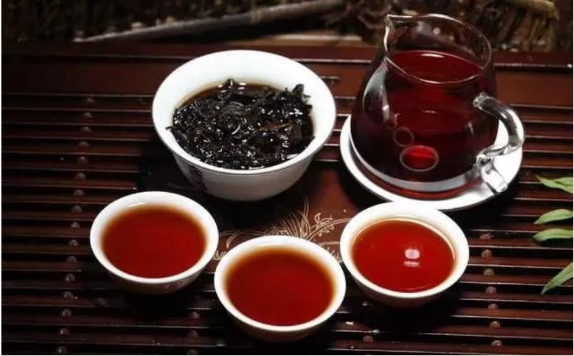 黑茶飲用有哪些禁忌？犯了禁忌黑茶有什么功效？